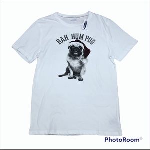Old Navy Christmas white tee with ‘Bah Hum Pug’